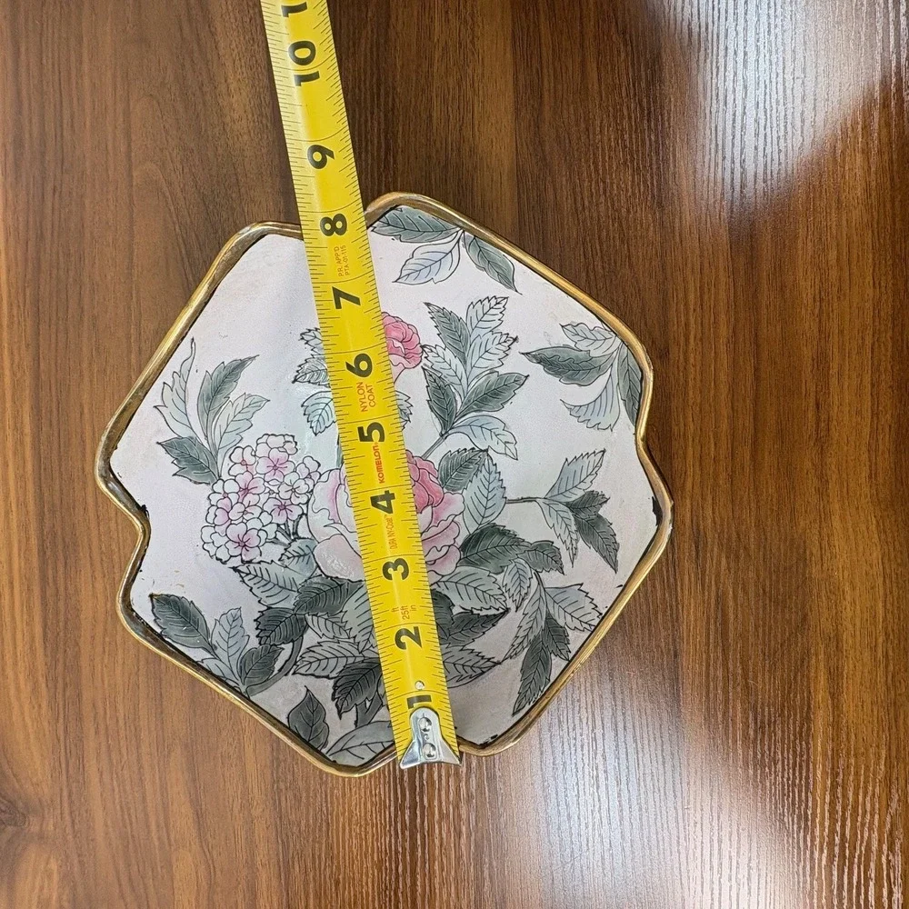 Vintage Chinese Macau Famille Rose Hand Painted Lotus Scallop Bowl‎ 8